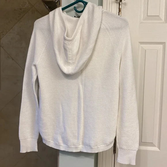 Like new Ralph Lauren waffle weave sweater. - Picture 2 of 4